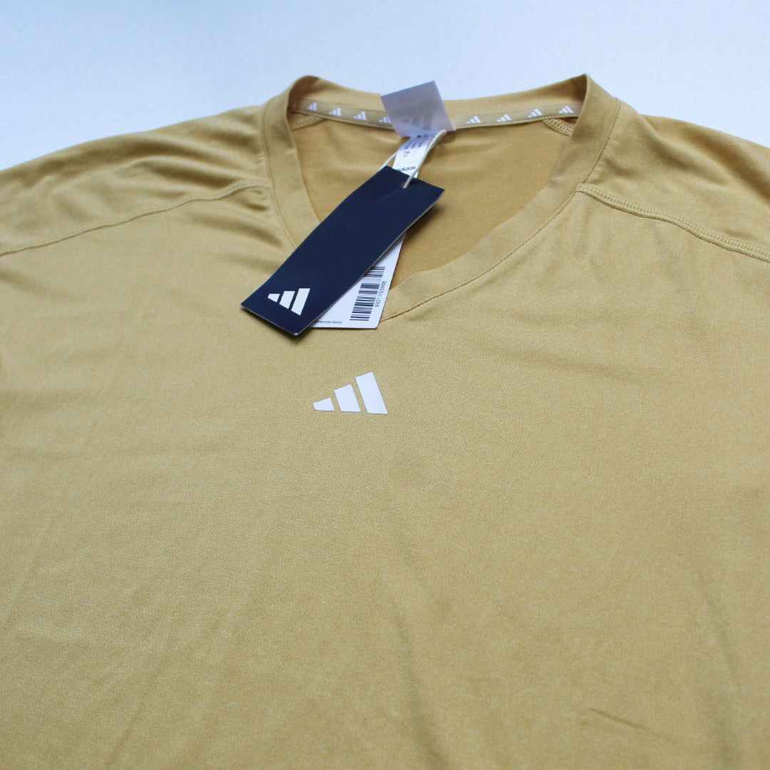 Playera Adidas Amarilla  (S - MUJER)