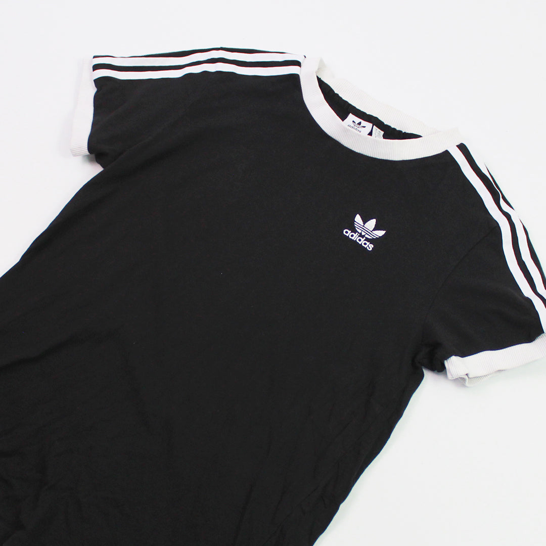 Playera negra adidas online